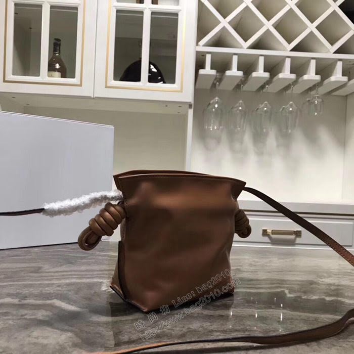 LOEWE女包 綿羊皮 Mini福袋 261843 羅意威女斜挎包  sl2074